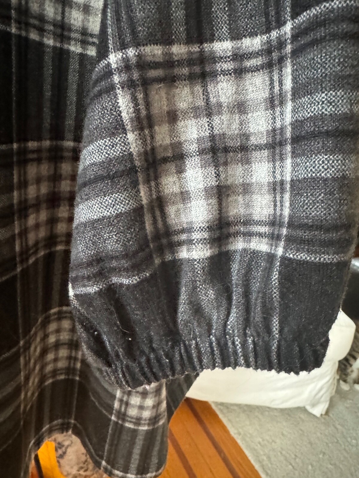 Lane Bryant 22/24 Women 2X Knit Fleece Black Plaid Soft Pullover Top Shirt
