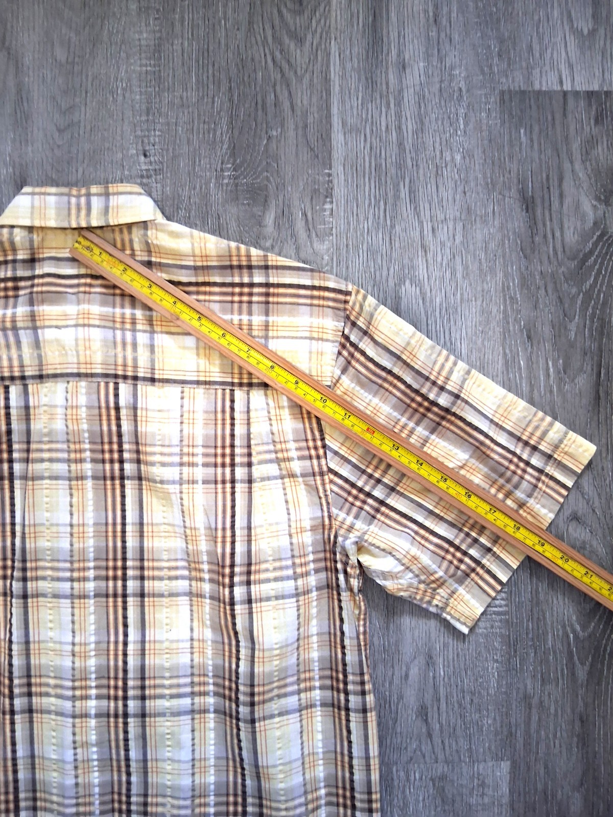 GH Bass Earth Men’s Small Yellow Plaid Seersucker Short Sleeve Button Up Shirt