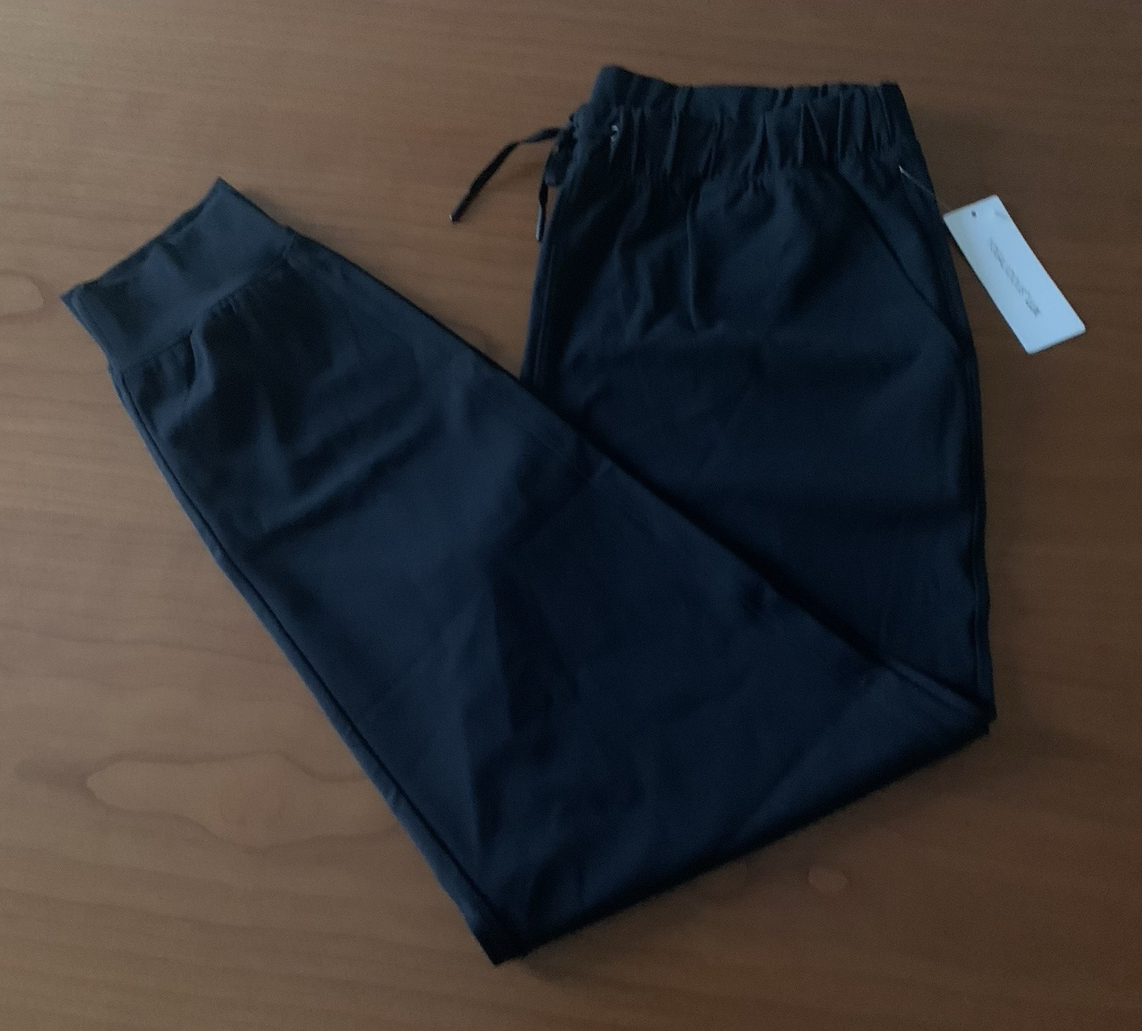 $78 Yogalicious Lux Women’s Size M Cuffed Ankle Joggers Nylon/Spandex Black