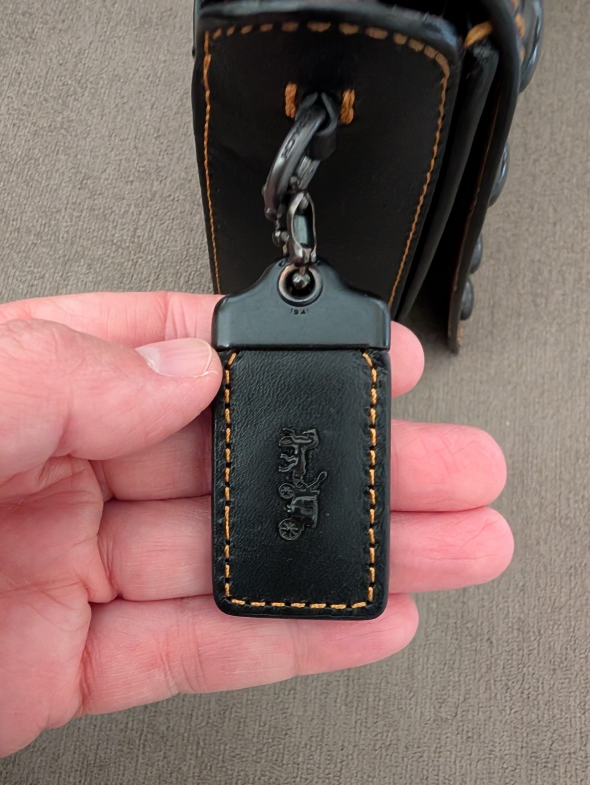 Coach 1941 Western Rivets Dinky 24 In Black Free Ship