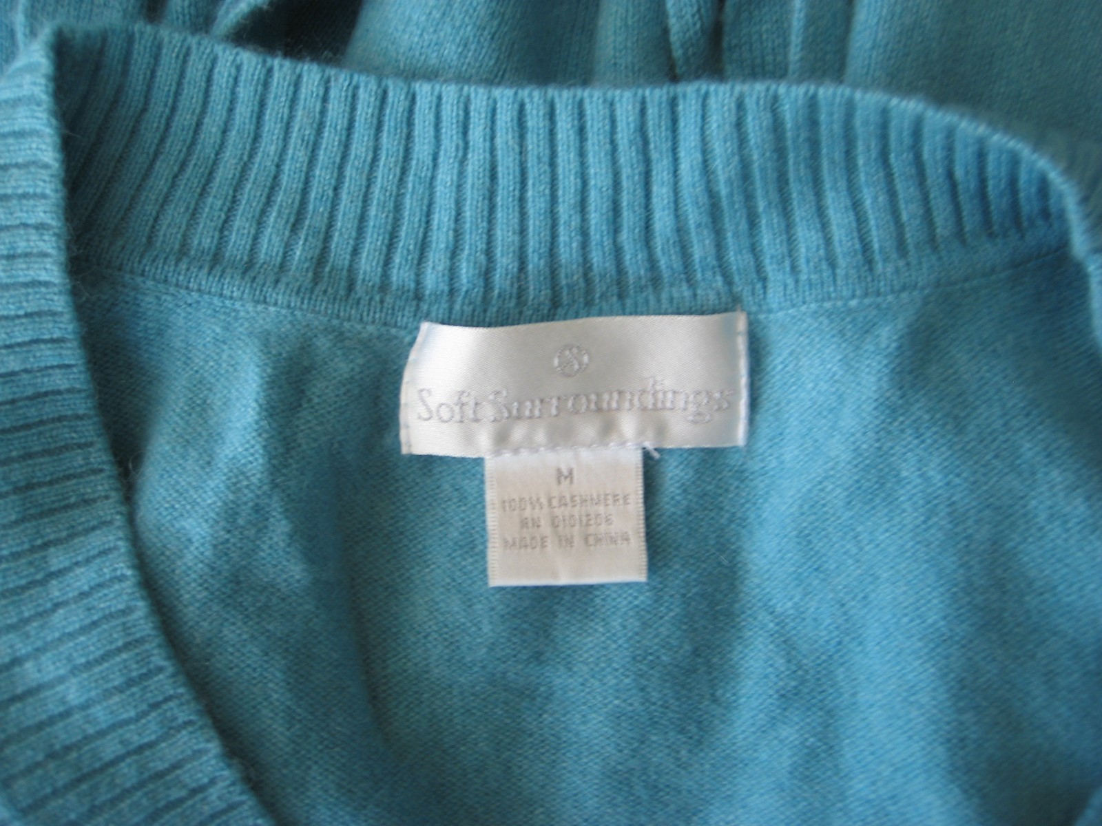 SOFT SURROUONDINGS 100% CASHMERE TURQUOISE LONG SLEEVE TIE AT THE WAIST SWEATER