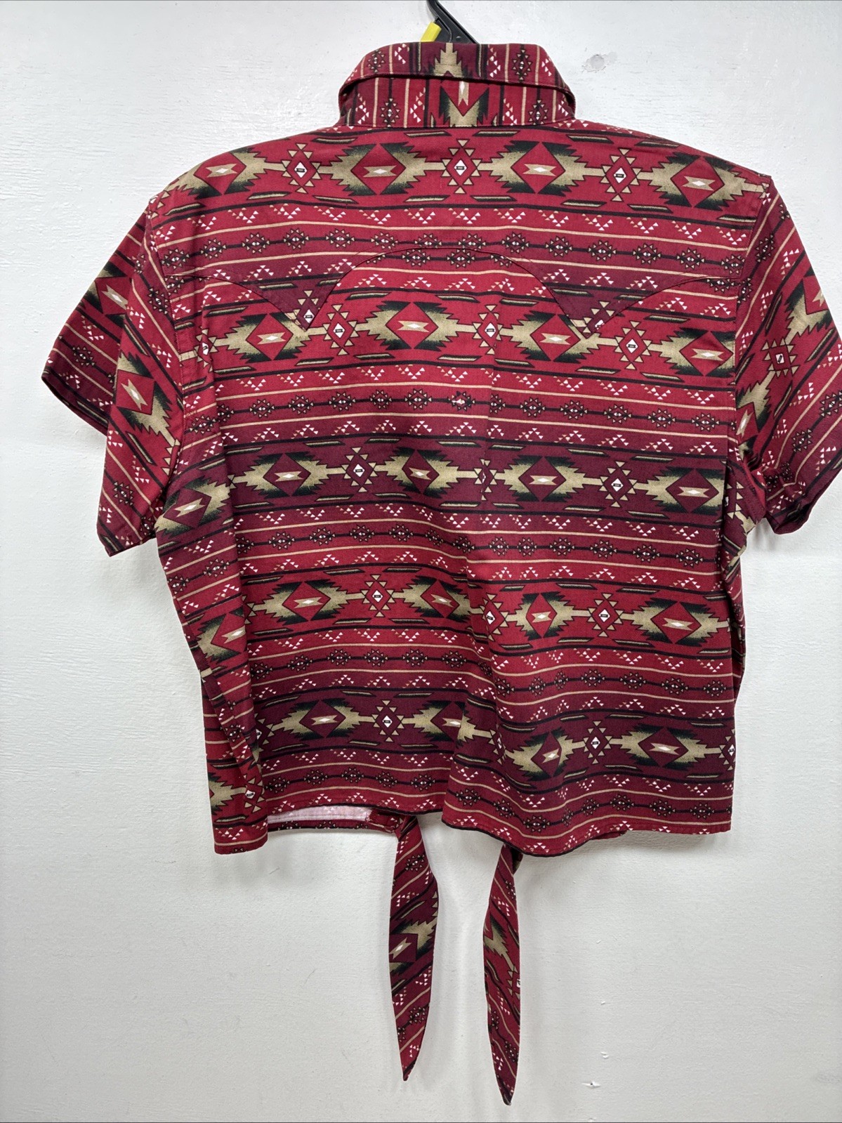 New Women’s Cumberland Red Design Short Sleeve Button Up Large MM-121