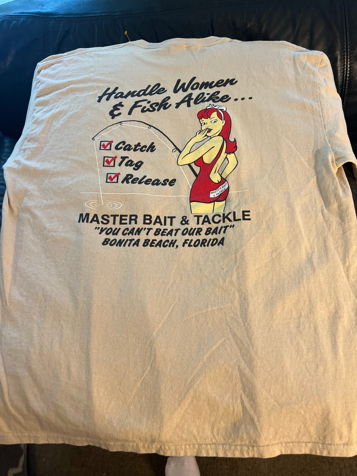 Master Bait tackle Bonita Beach FL t shirt XL treat women fish alike art humor