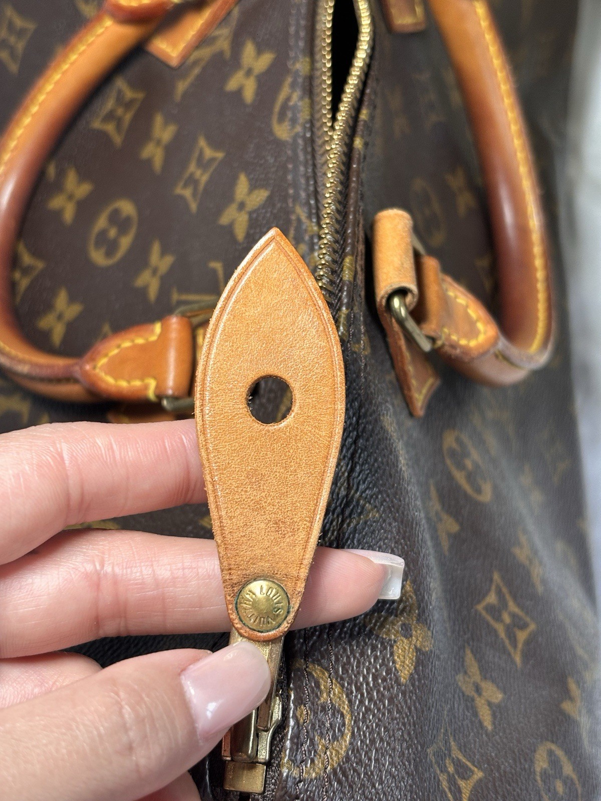 Vintage Louis Vuitton Monogram Speedy 35