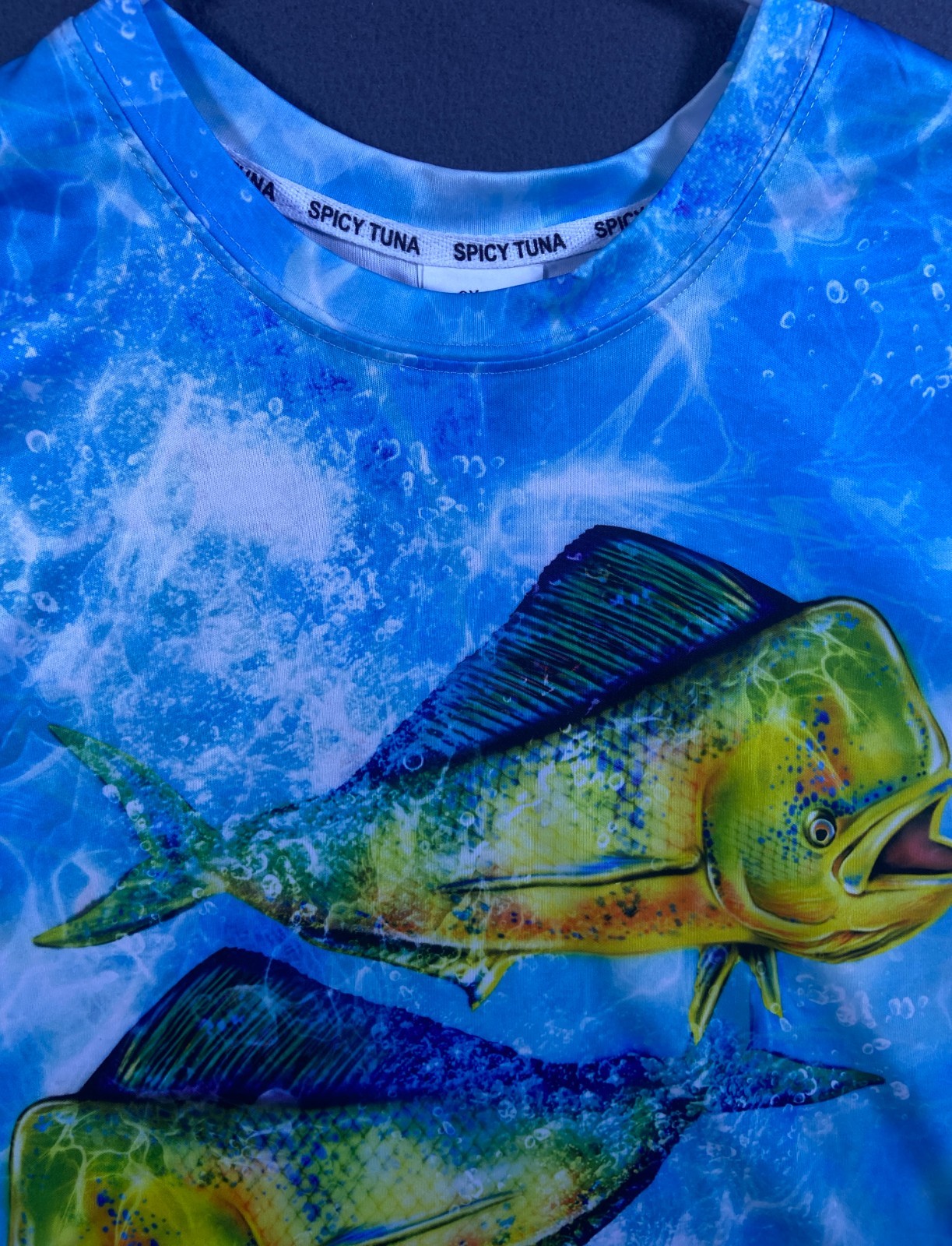 Spicy Tuna Men’s Tee Shirt Large Fish Graphic L/S Style Beach Ocean Fishing EUC!