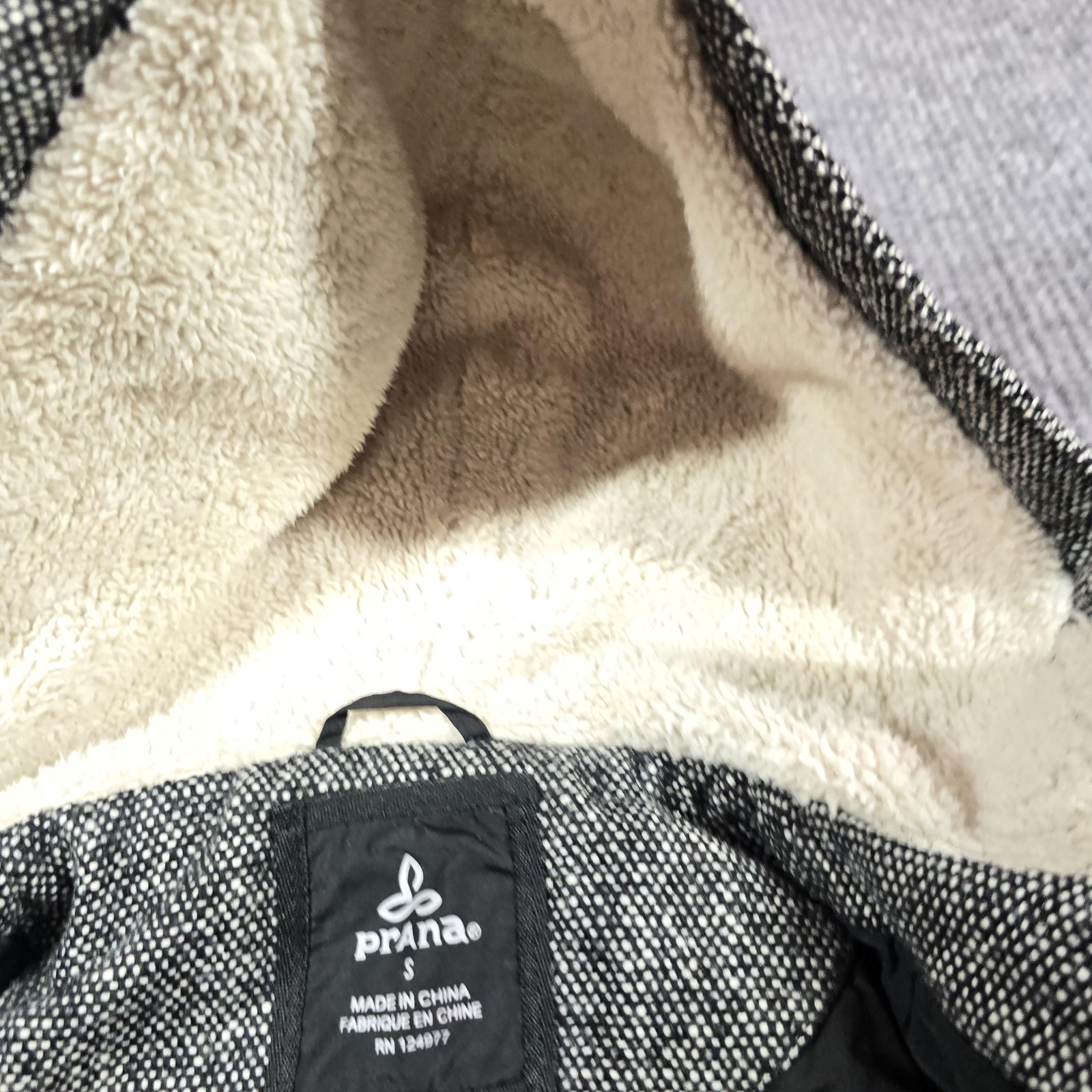 PrAna Coat Womens Small Gray Tweed Hooded Toggle Parka Lined Insulated Pockets