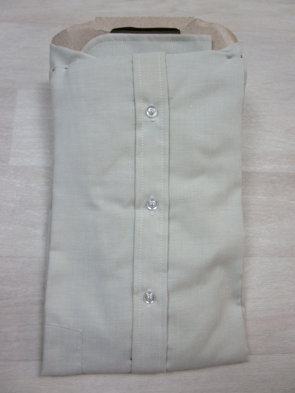 VTG NOS Cordova 16.5” Large (L) Long Sleeve Button Up 1980’s Natural Blend Khaki