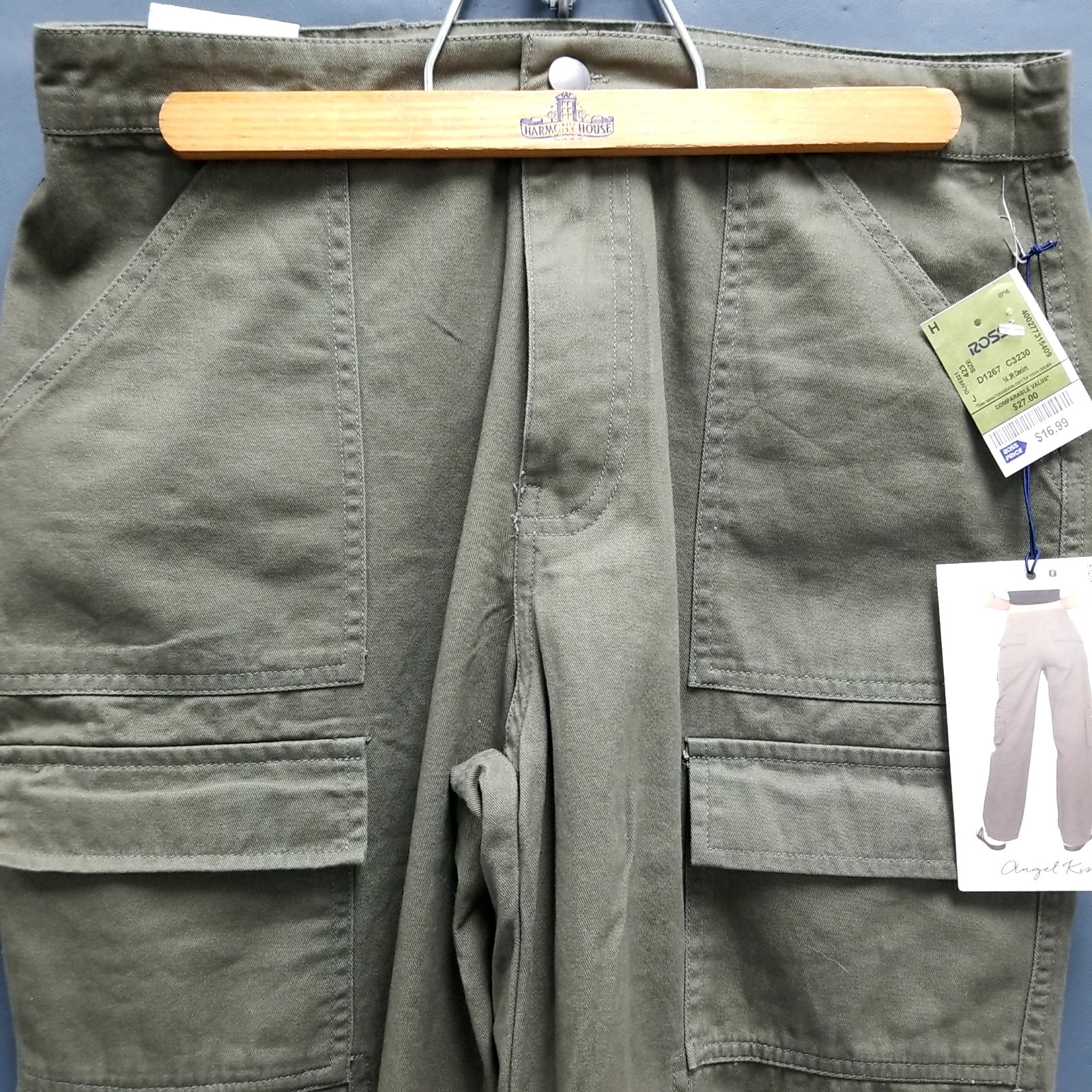 NWT! Angel Kiss Green Utility Cargo Pants Women Size 7 or 28 Many Pockets!