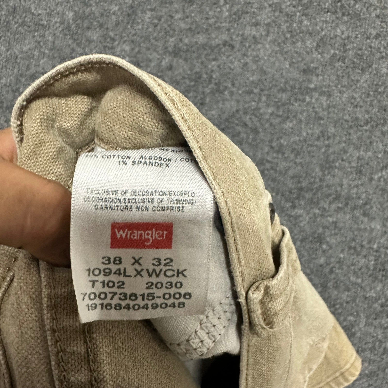 Wrangler Carpenter Pants Mens Size 38×32 Tan Khaki Relaxed Fit Utility Workwear