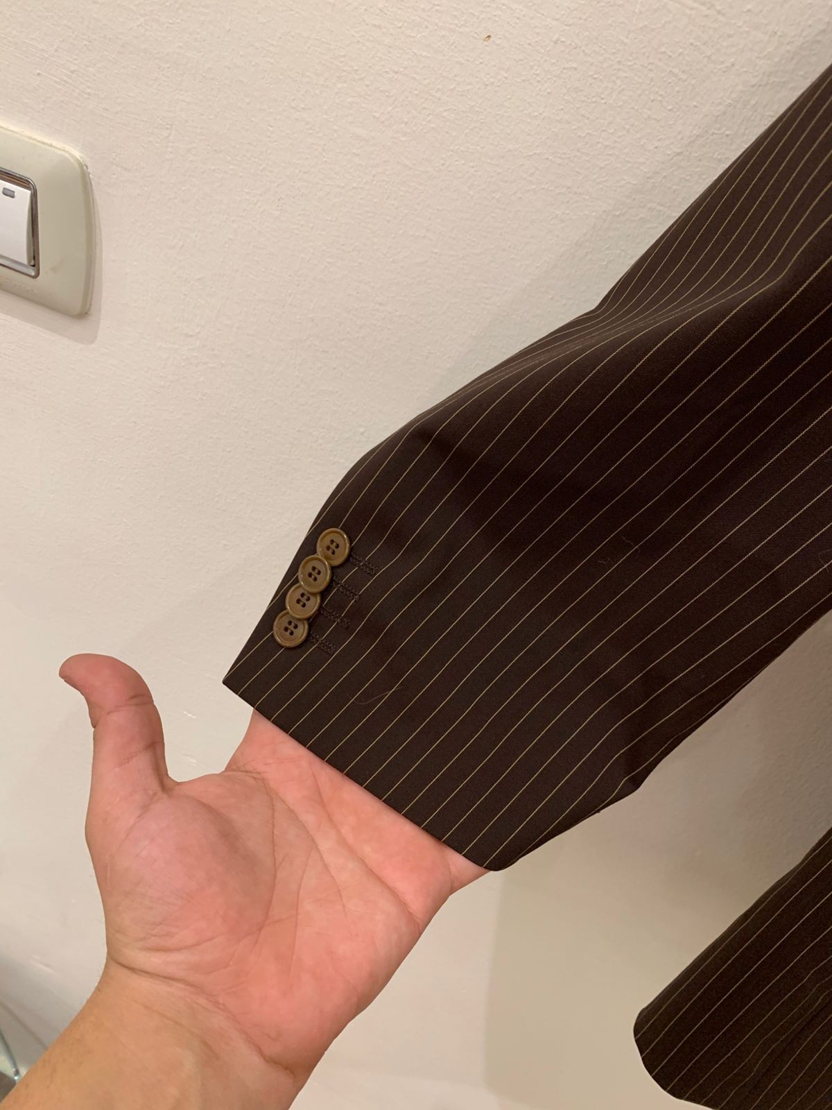 Vintage wool blend classic peak lapel brown striped 2 button suit 40L