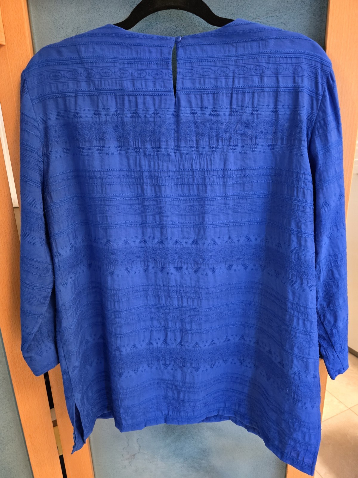 Alfred Dunner 14 Tunic Blouse Blue V Neck Beaded Embroidered 3/4 Sleeve