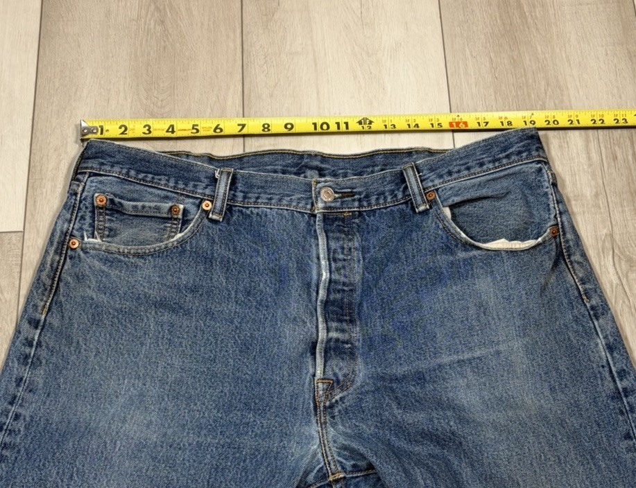 Levi’s Men’s Blue Denim Jeans Straight Fit Medium Wash Button Fly 5-Pocket