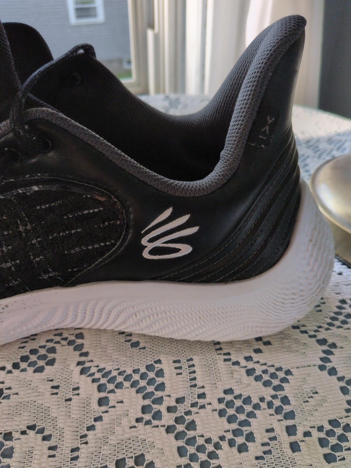 Curry Flow 9 Under Armour Basketball Sneakers Black White Men’s Size 14