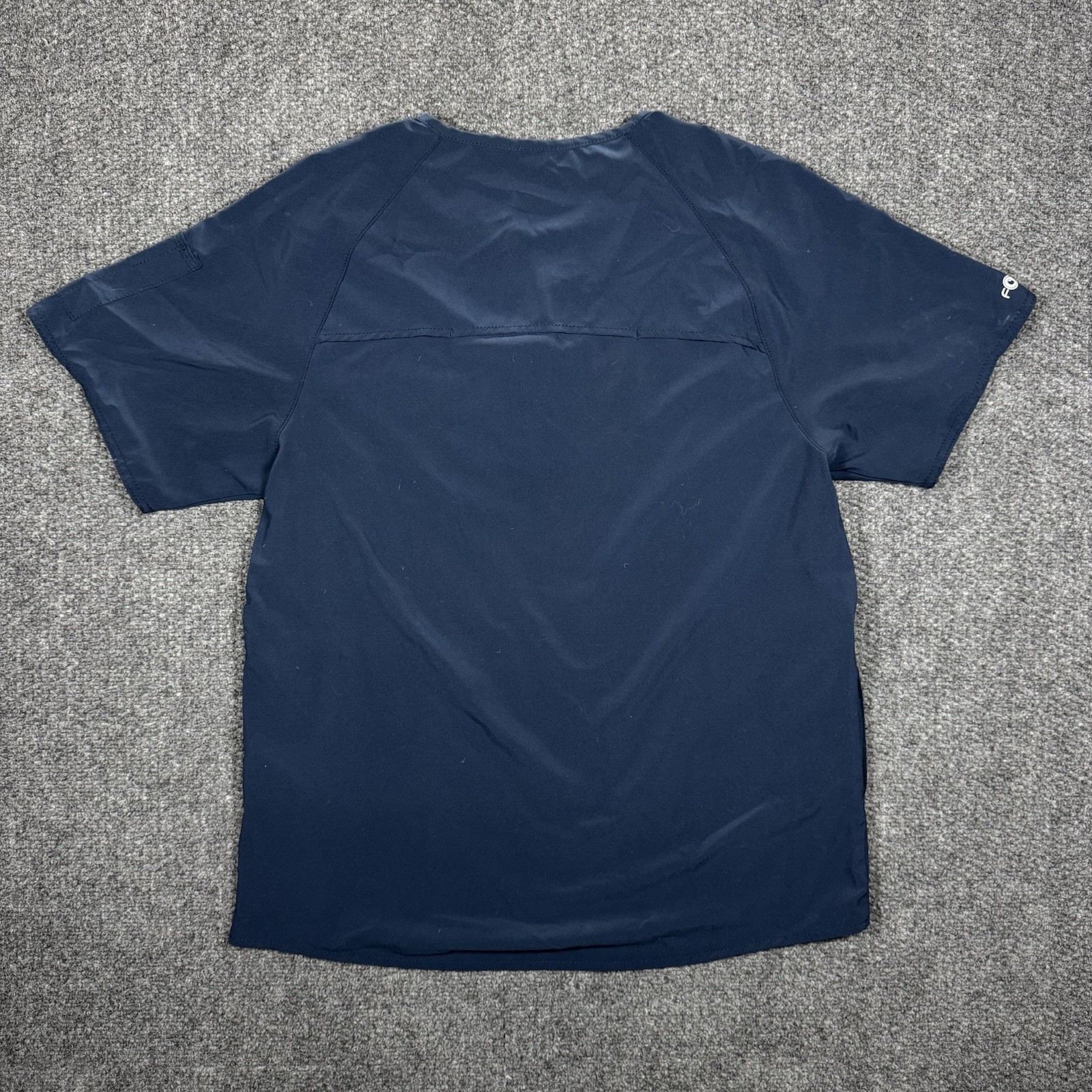 NWT Carhartt Men’s M Force Cross-Flex Scrubs Modern Fit Chest Pocket V-Neck Top