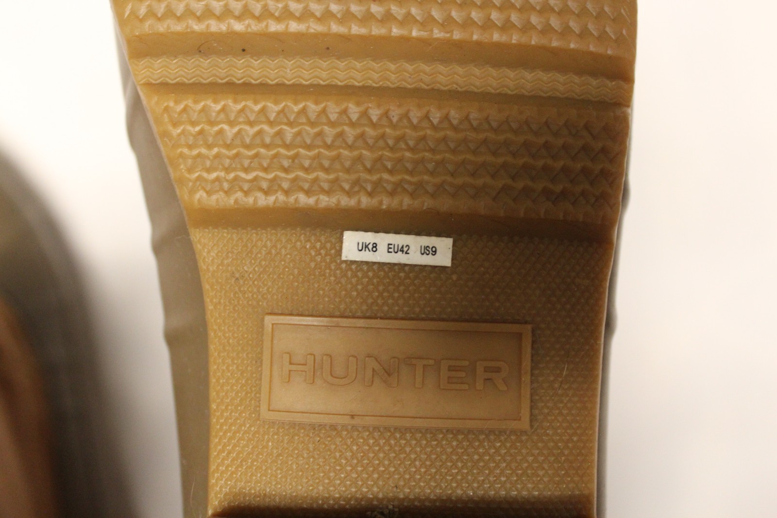 Hunter insulated waterproof and snow proof Beige/brown Duck boots men’s size 9