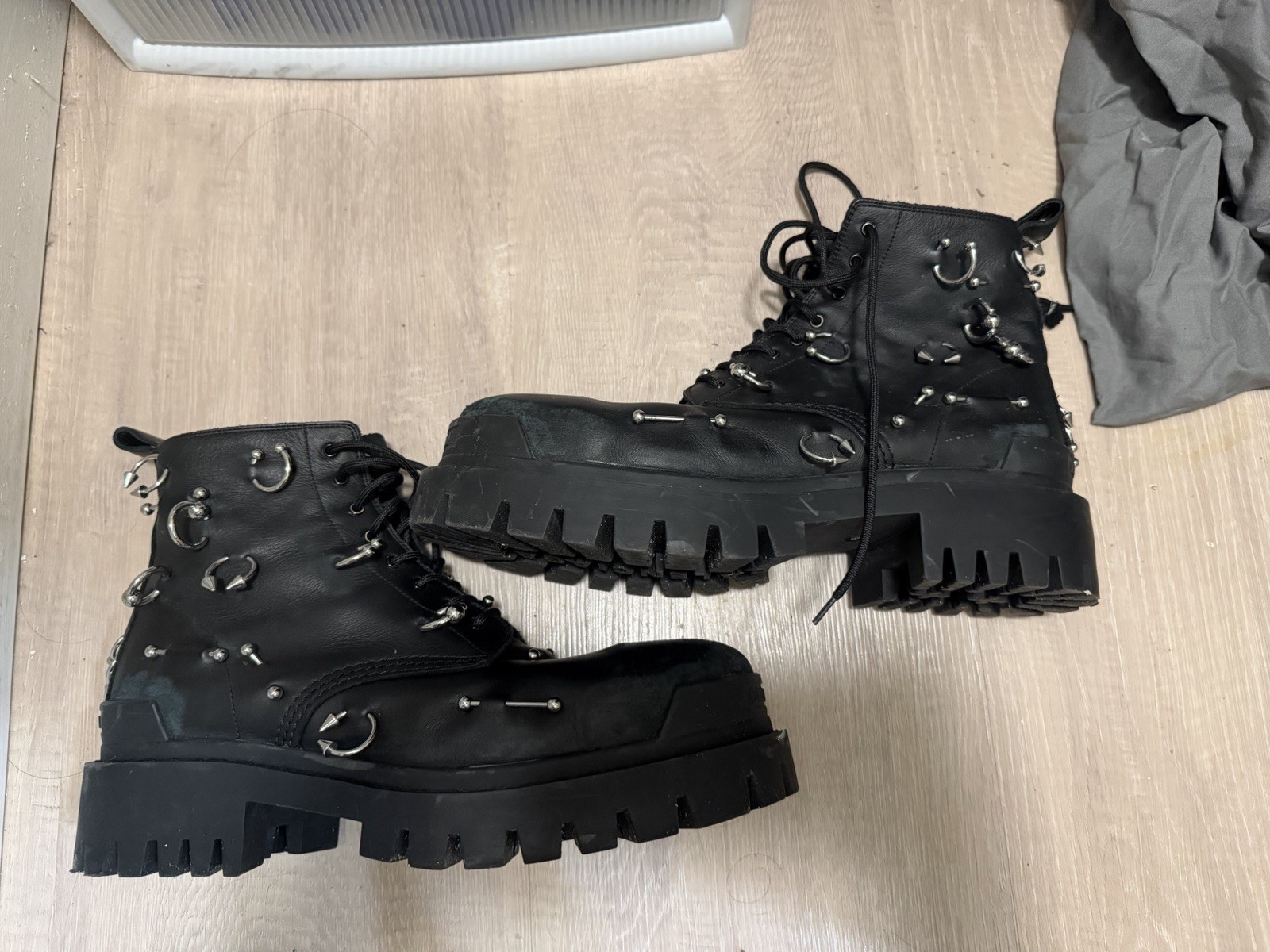 Balenciaga Men’s Black Leather Studded Strike Combat Ankle Boots Lace Up 12