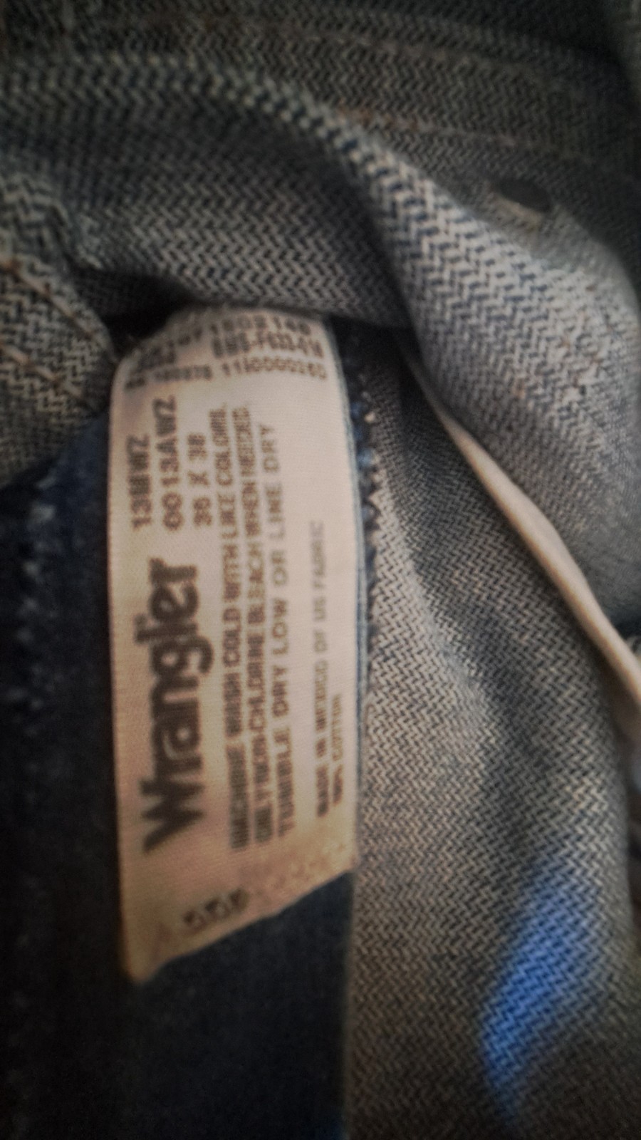 Wrangler 13MWZ Cowboy Cut 36×38 *See description