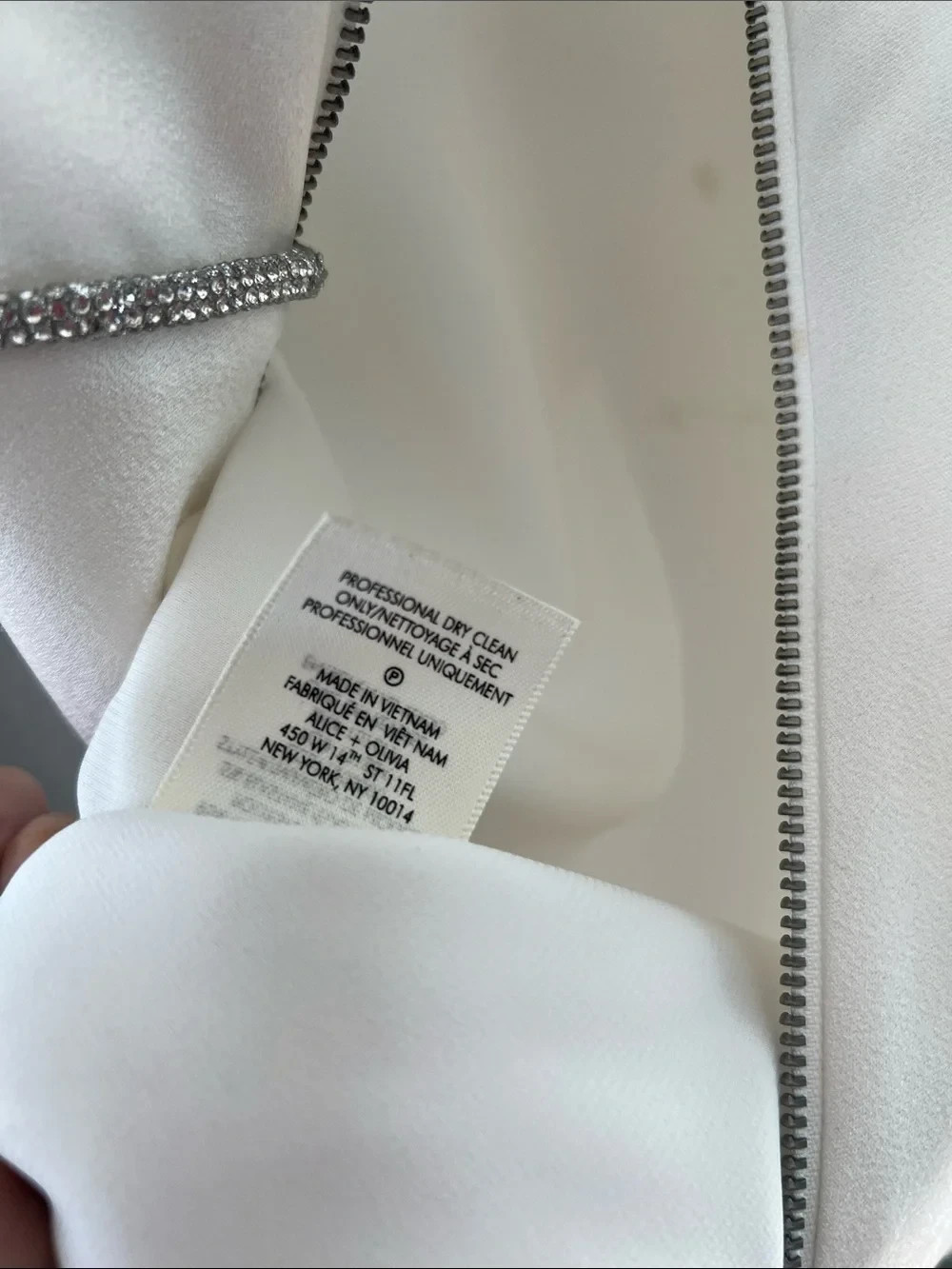 Alice + Olivia Julienne Embellished V Neck Mini Dress in White | Size 4