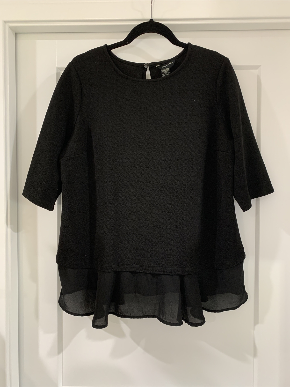JULES & LEOPOLD WOMEN’S PLUS BLOUSE RUFFLED HEM – BLACK – 2X – EUC