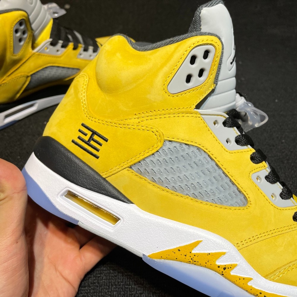 AJ 5 Retro “Yellow Multi” “Tokyo” Exclusive {2025} Retro IO3372-700