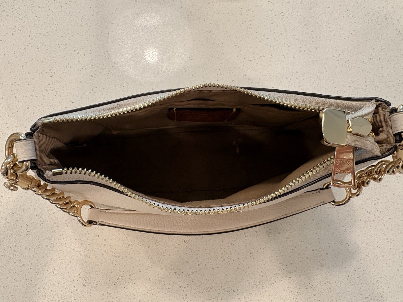 Coach Small Ivory Pebbled Shoulder Bag Gold Chain Strap Zip Top Detachable