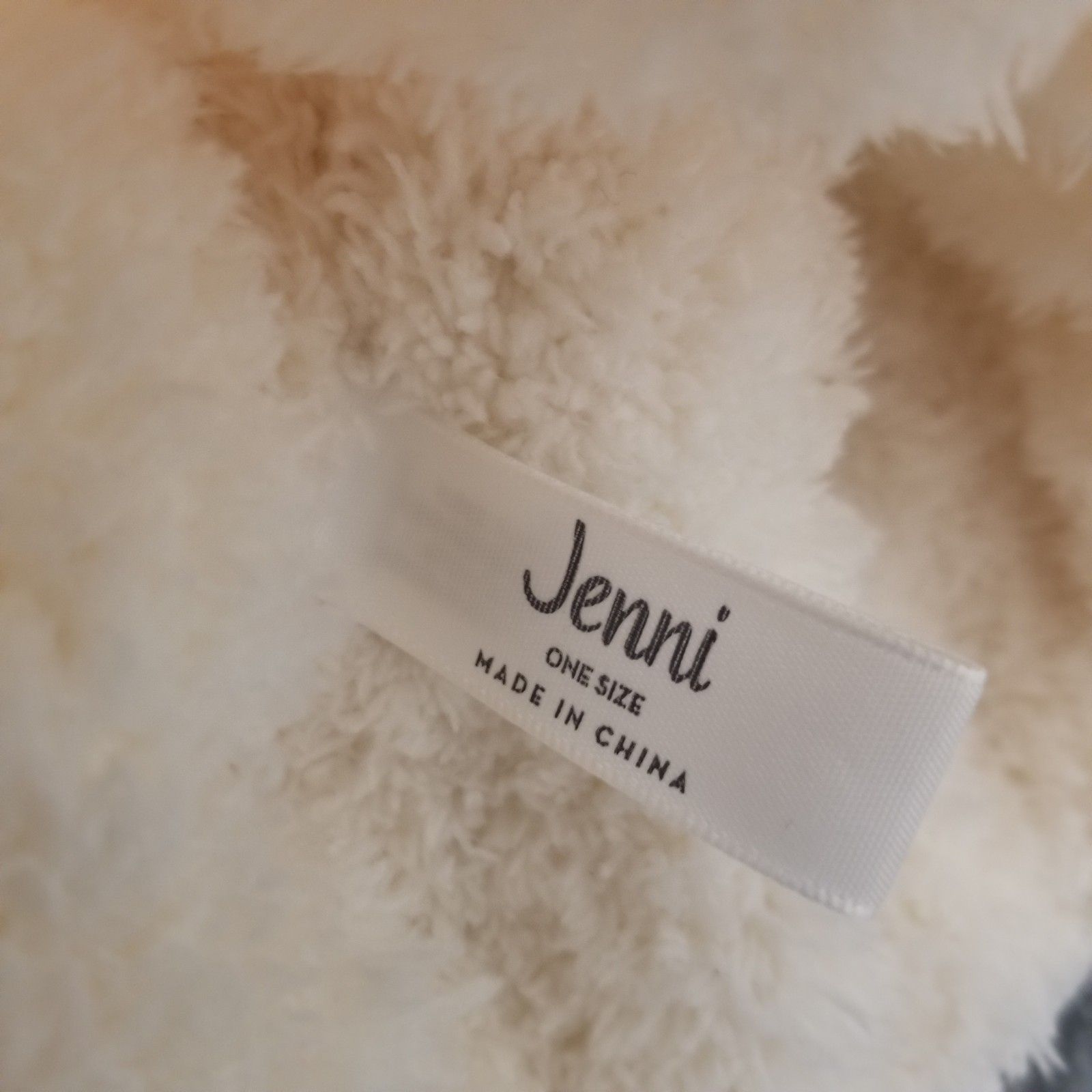 Jenni Women Beanie Hat Cap One Size Cream Ribbed Pom Stretch Soft Fluffy Fall 22