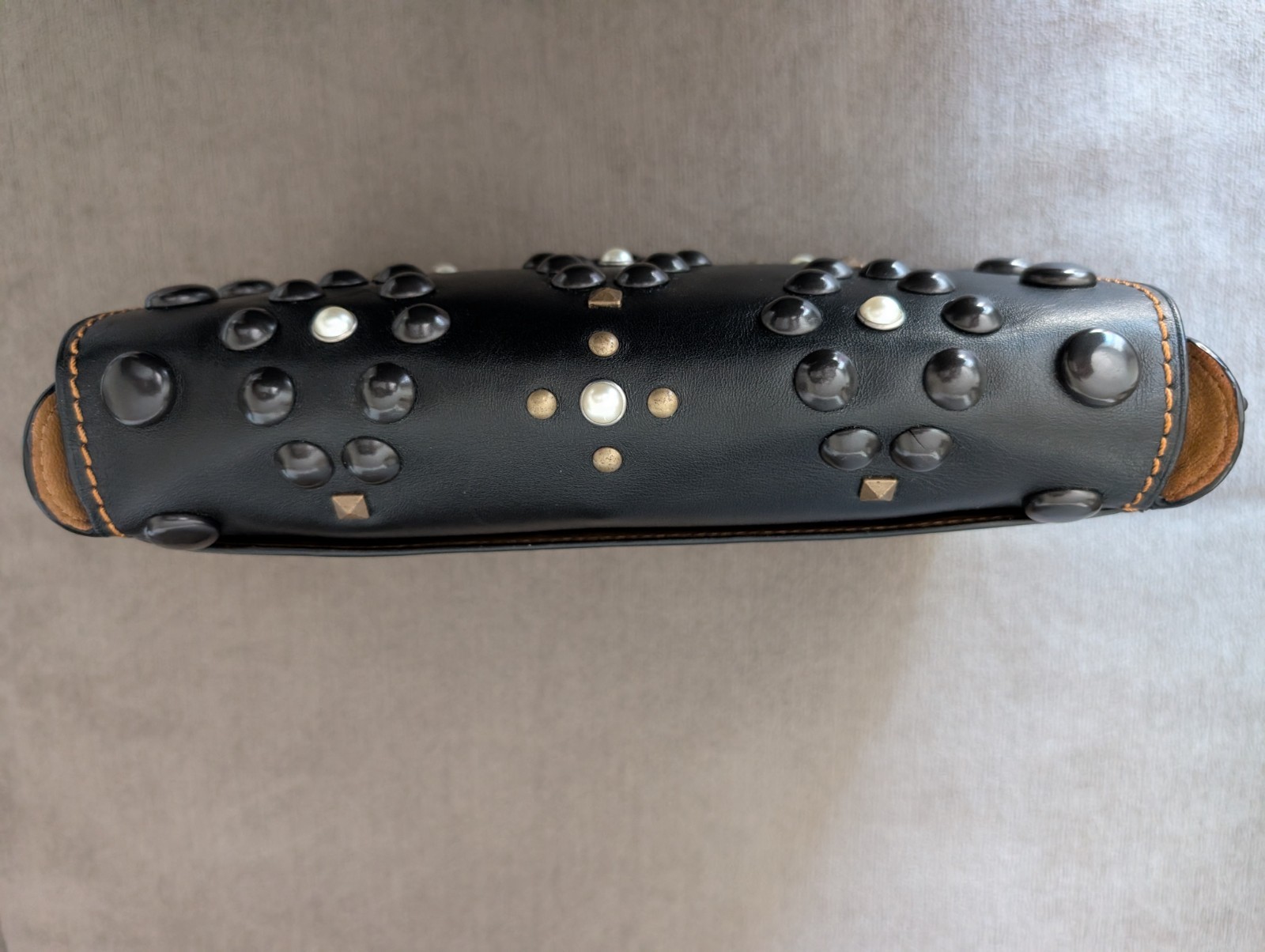 Coach 1941 Western Rivets Dinky 24 In Black Free Ship