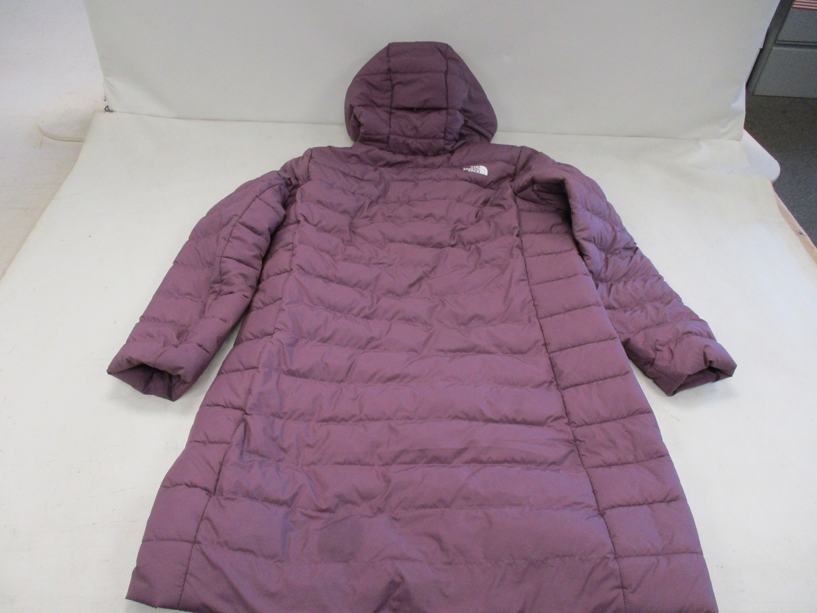 THE NORTH FACE WOMENS ACONCAGUA PARKA SIZE X-LARGE MAUVE NF0A88TA1NI-XL