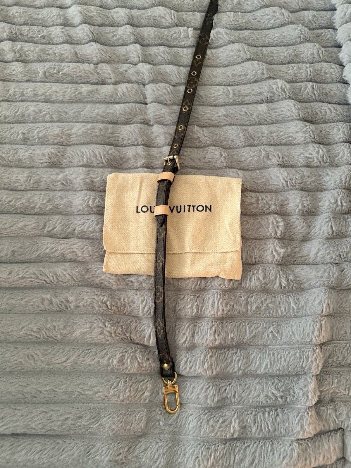 Louis Vuitton Monogram Adjustable Strap w/dust bag
