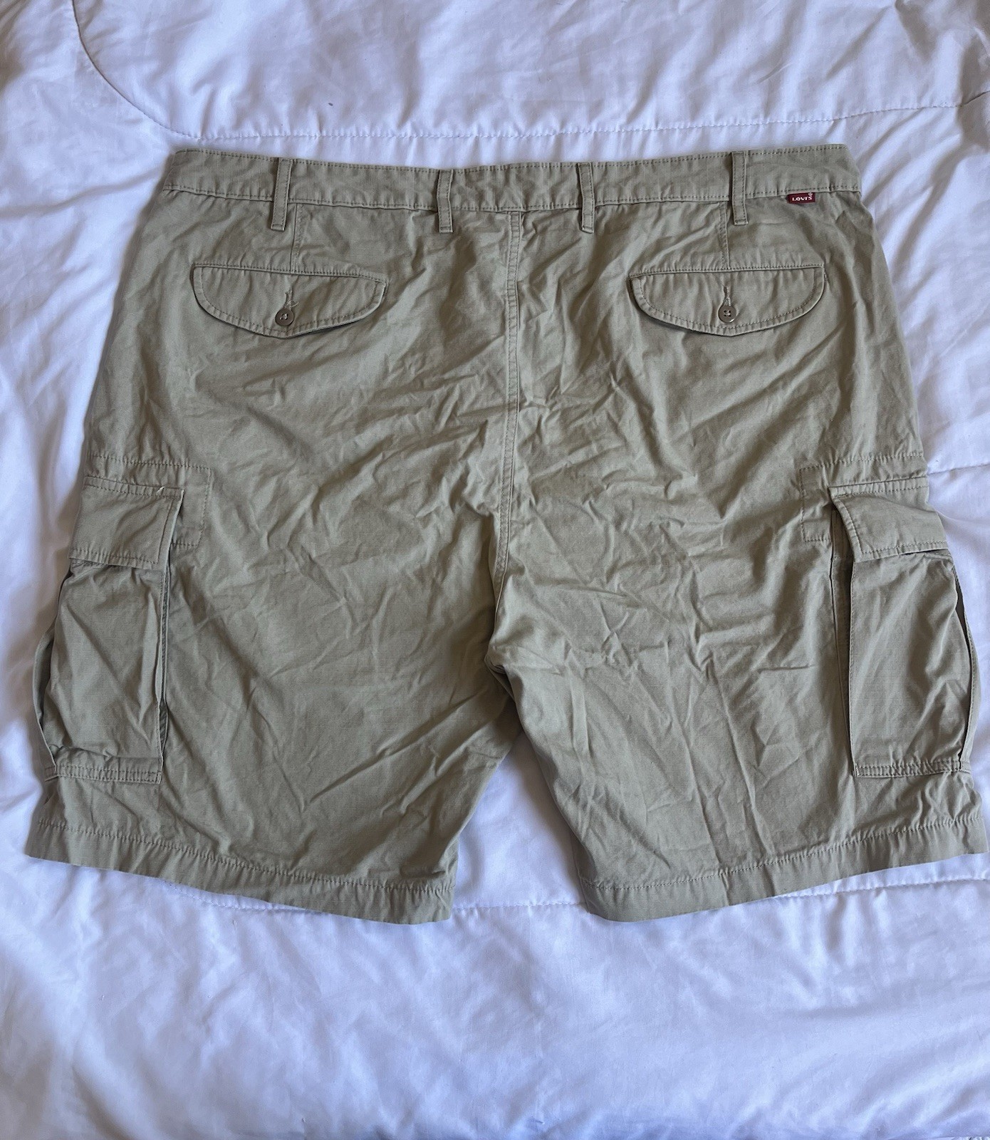 Levi’s Cargo Shorts Mens Beige Khaki Cotton Pocket Casual Workwear Size 46