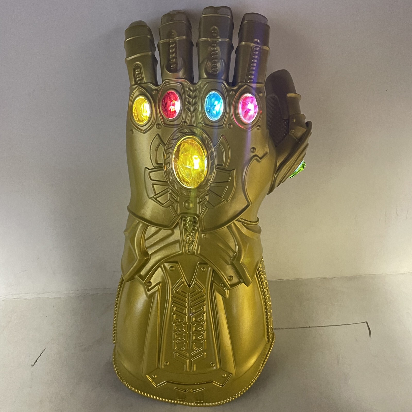 Thanos Infinity War Gauntlet w/LED Light Glove For Kid Size Avengers Costume Toy