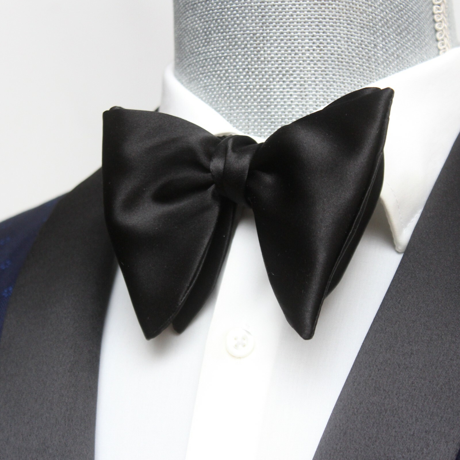 Men’s Self-tied Bow Tie Black Charmeuse Silk Bow tie Big Butterfly Bow tie S013