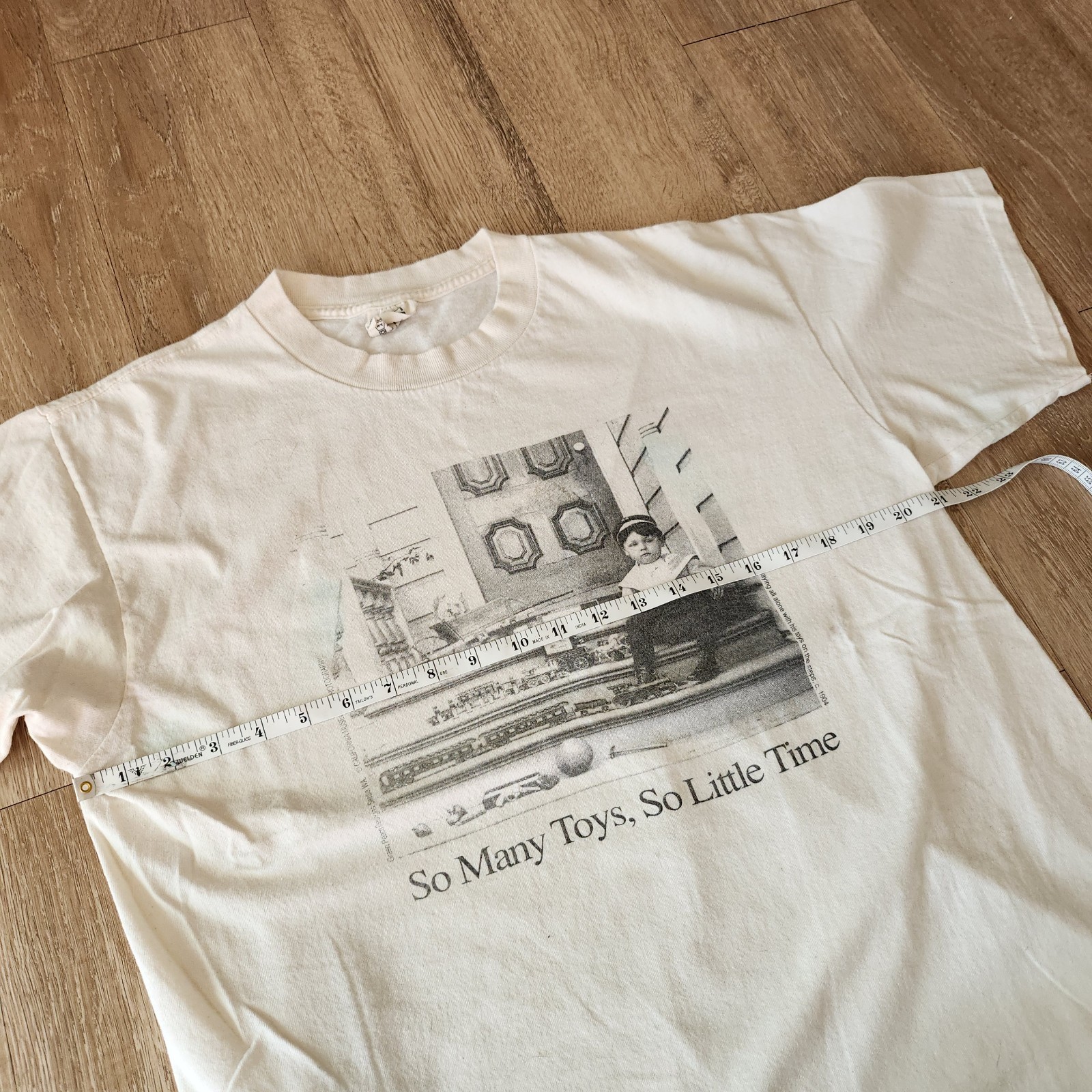 Vintage 90s So Many Toys So Little Time Tshirt Size L Cream White