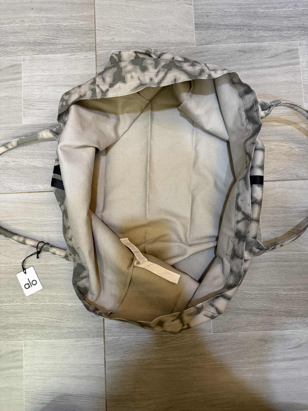 Alo Yoga Seoul Tote Bag Gray Tie Dye Canvas Large Shopper Shoulder Carryall New