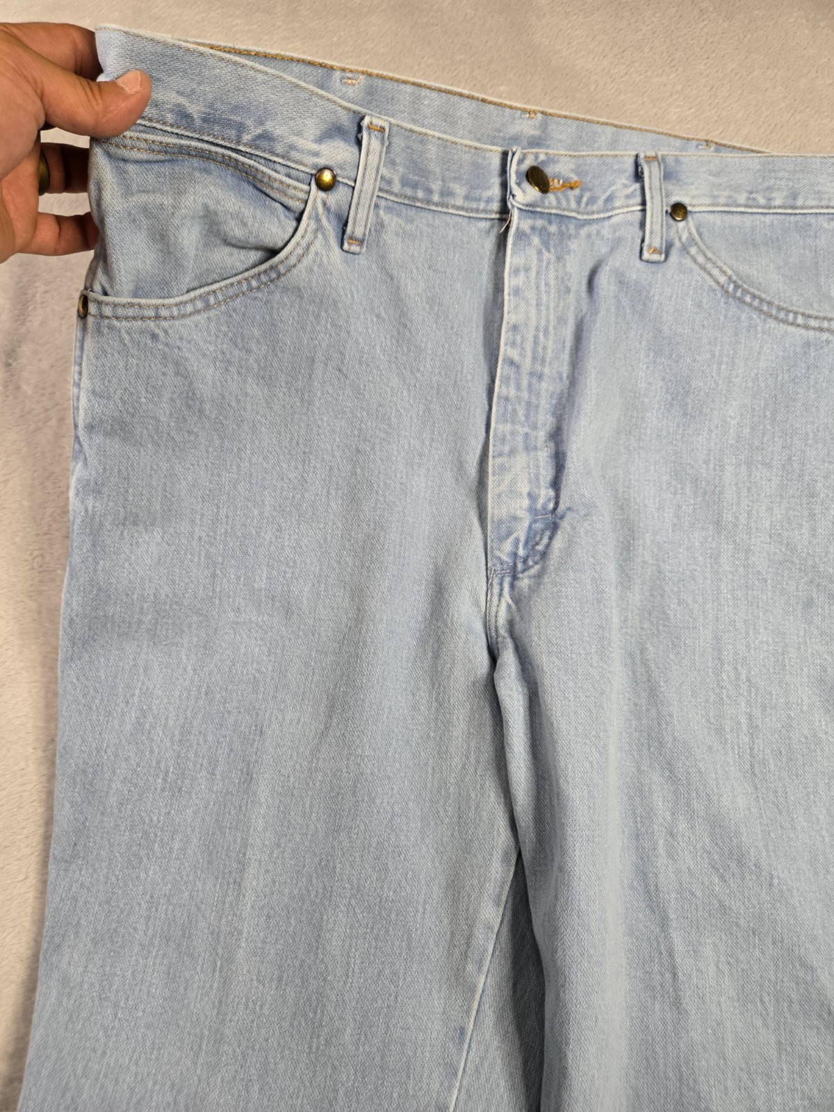 Wrangler Light Blue Jeans Mens Size 36 x 34 Country Western Cowboy Denim 936GBH