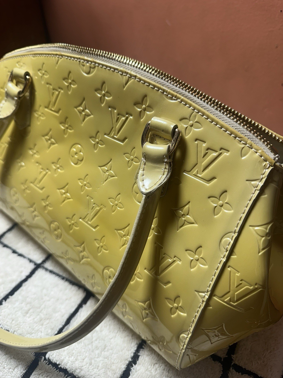 Authentic Louis Vuitton Vernis Sherwood PM Broncorail Shoulder Bag
