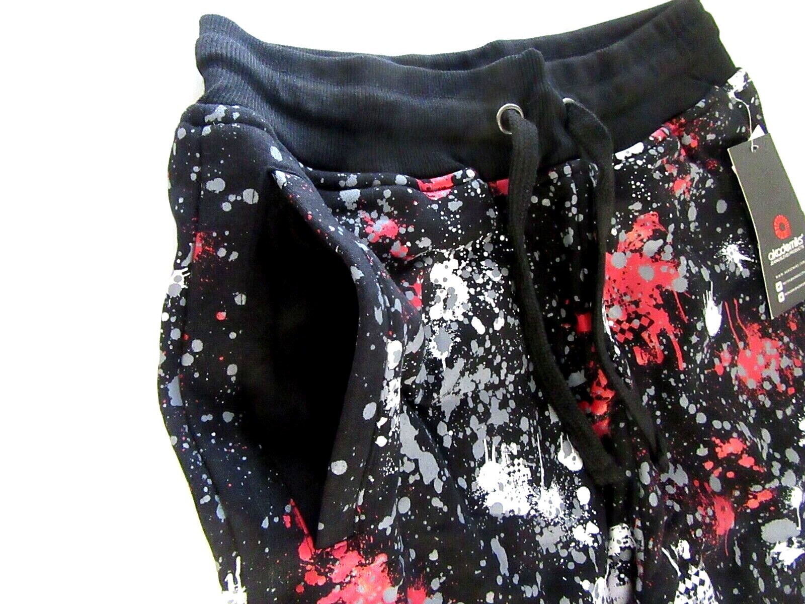 MSRP $38.00 Men’s Black Paint Splatter Short Shorts Pants
