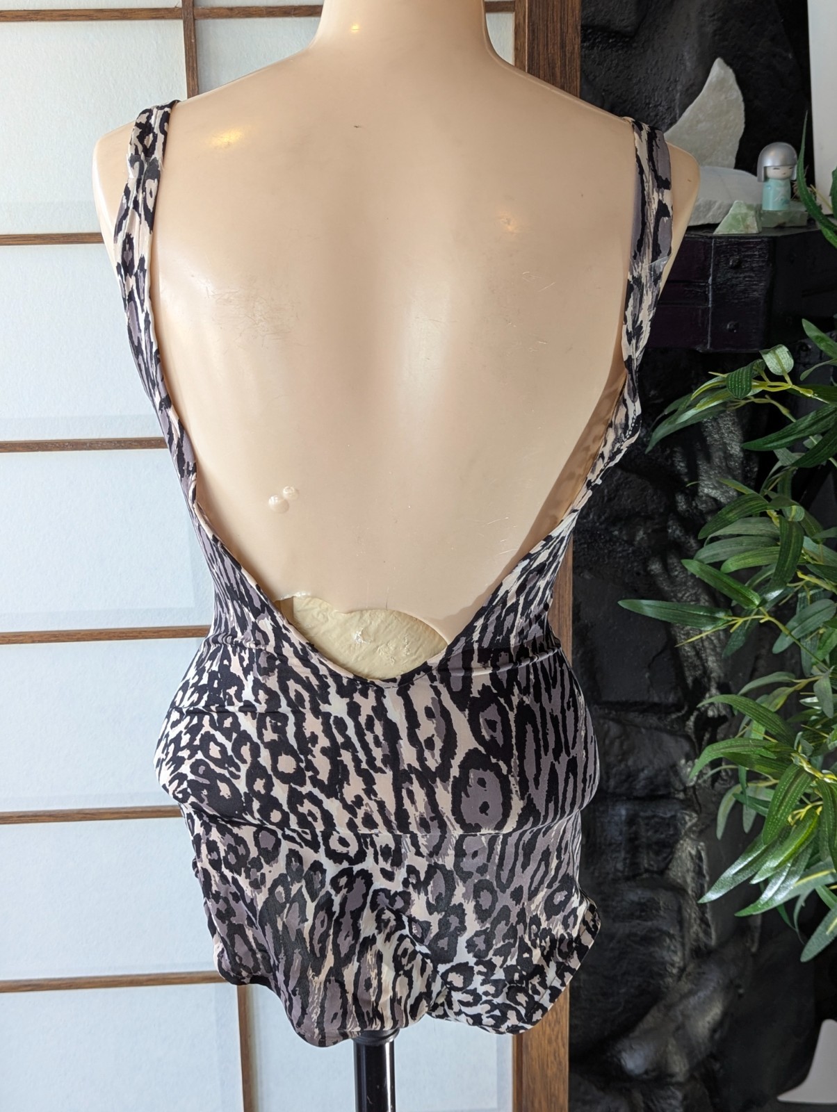 Vintage 1960s Peter Pan One Piece Leopard Animal Print Swimsuit 10/32 Cut Out