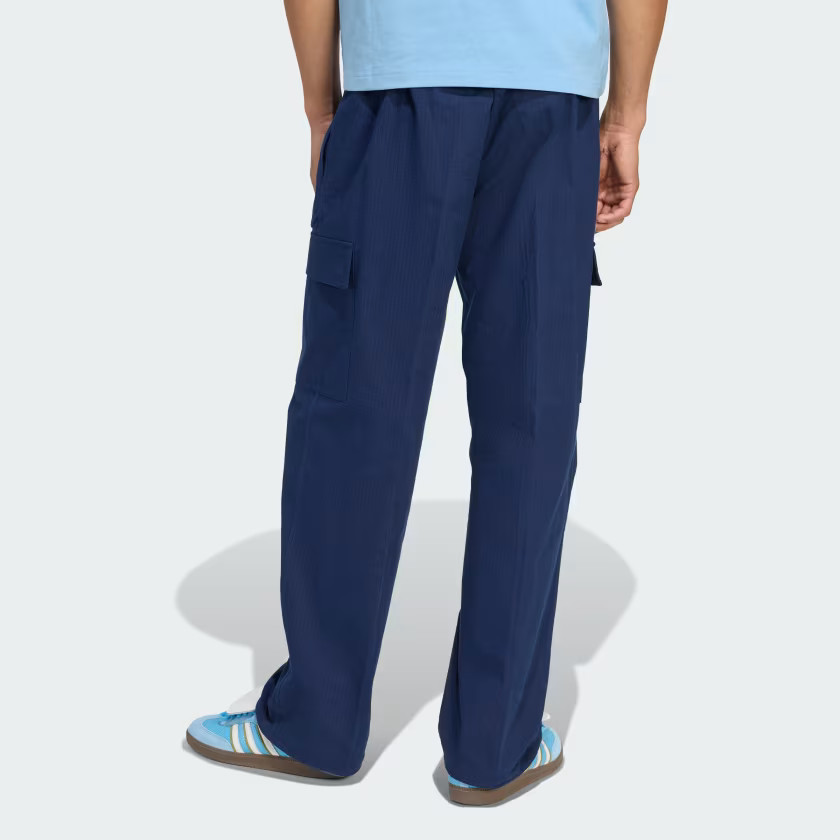 adidas men Trefoil Essentials Woven