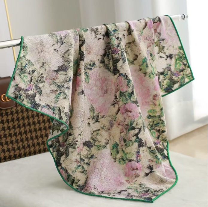 70shmere 30% Silk Green peony Print Bandana Shawl Scarf 26” Ne25chief Wrap
