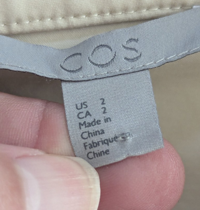COS Women Minimalist Top Size 2 Cotton Back Button Structured Classic Old Money