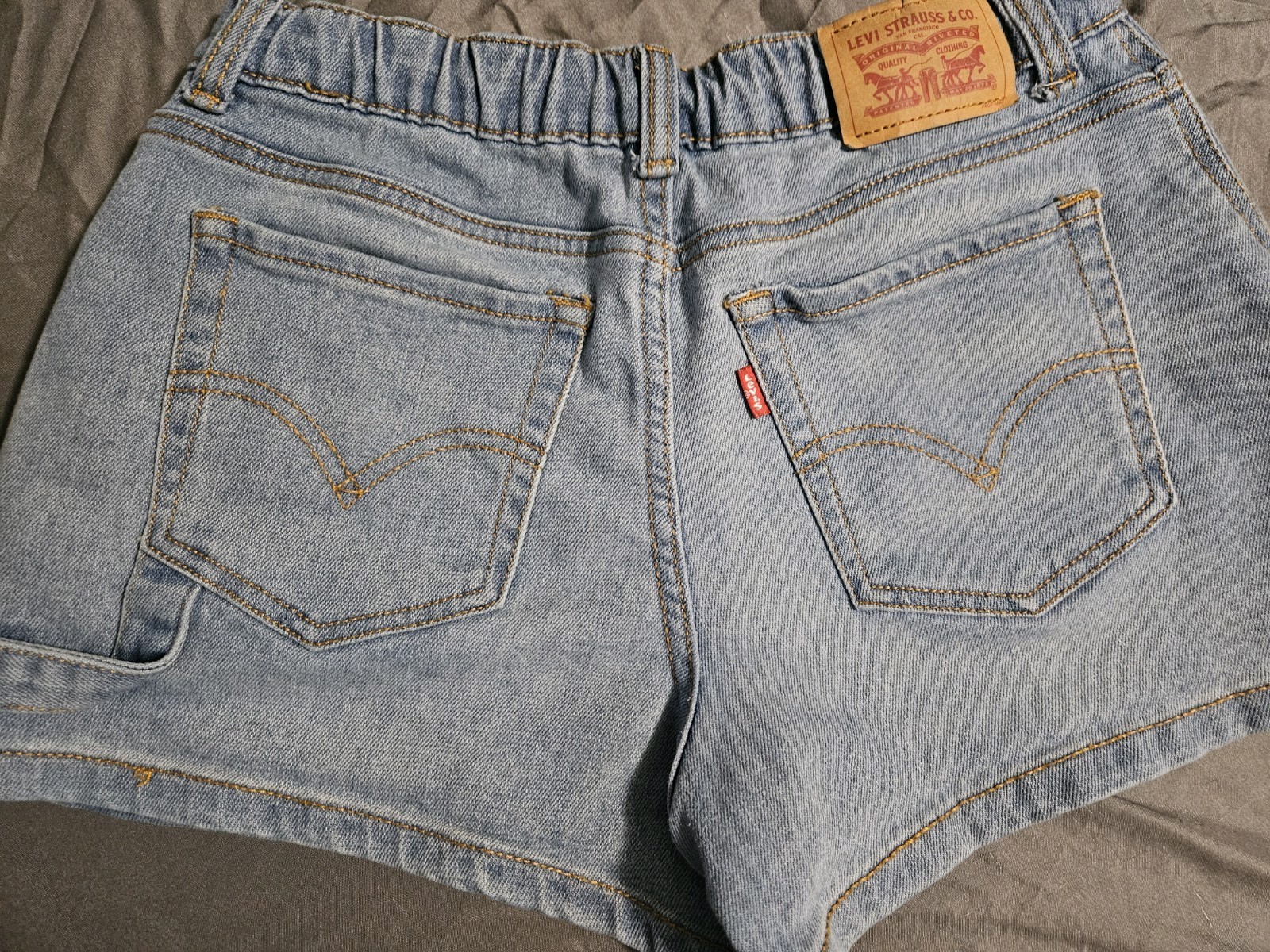 Levi’s Girls High Rise Denim Pull-On Shorts Light Wash Size XL 14/16 Nwot Summer