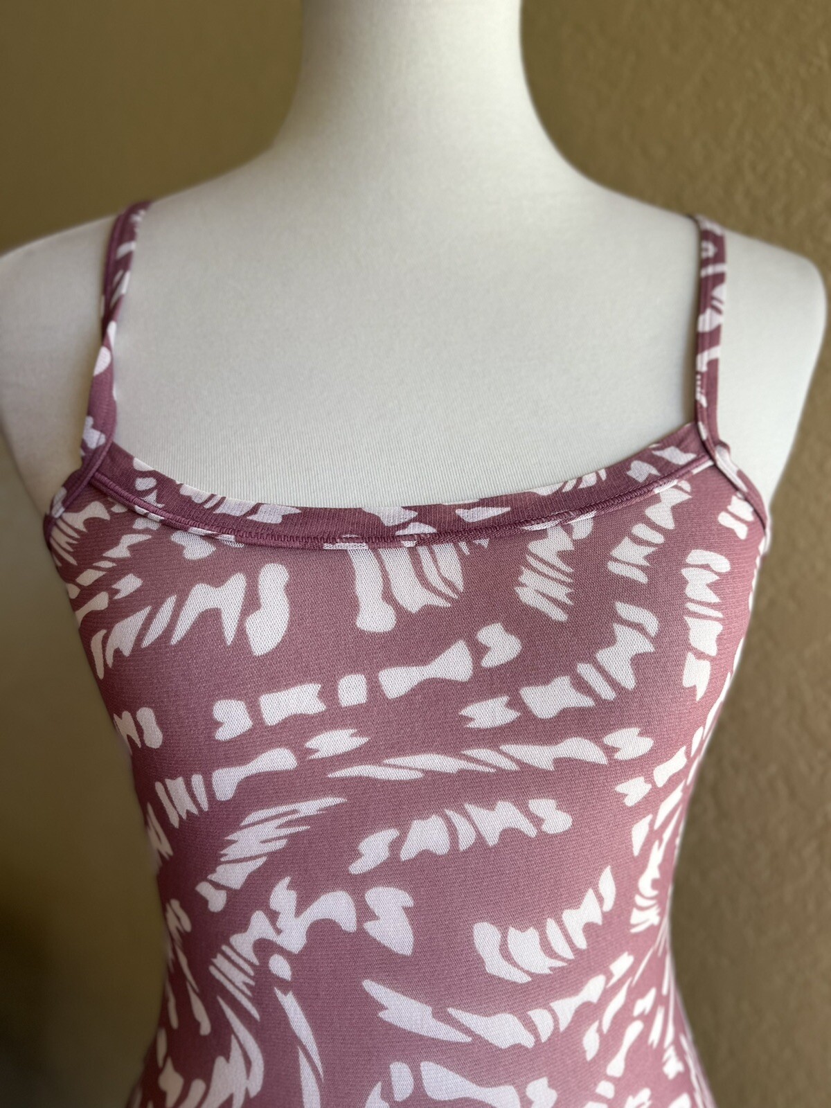 SKIMS Raspberry Swirl Mesh Bodysuit Size M Kim Kardashian Strappy Sexy NWT