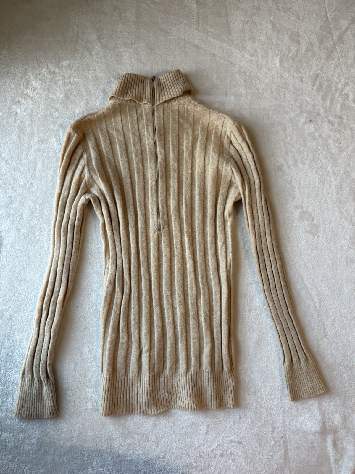 DALTON 100% VIRGIN CASHMERE ZIP BACK CLOSURE SWEATER SIZE XS Beige