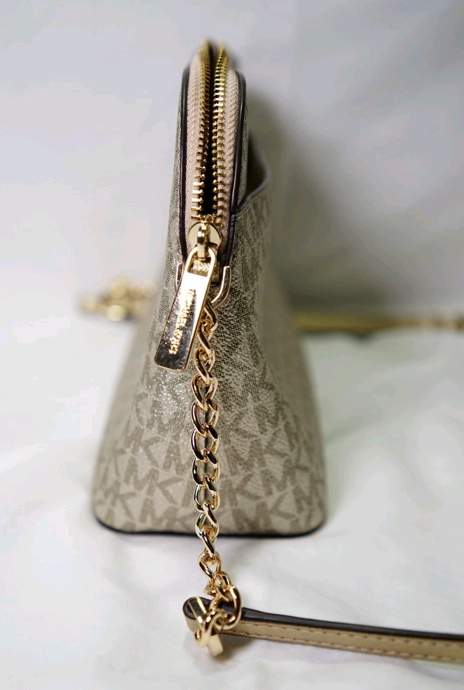 Michael Kors Jet Set Travel Dome Crossbody – Pale Gold Metallic Logo Design