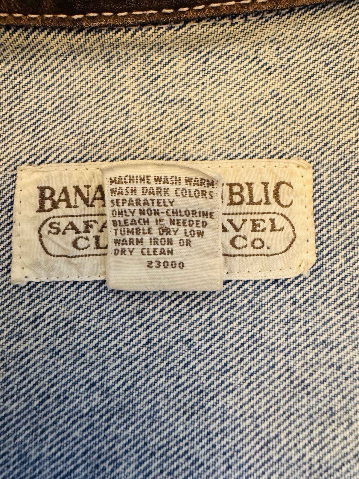 VTG Banana Republic Denim Jacket Mens Small Trucker Safari & Travel Clothing Co