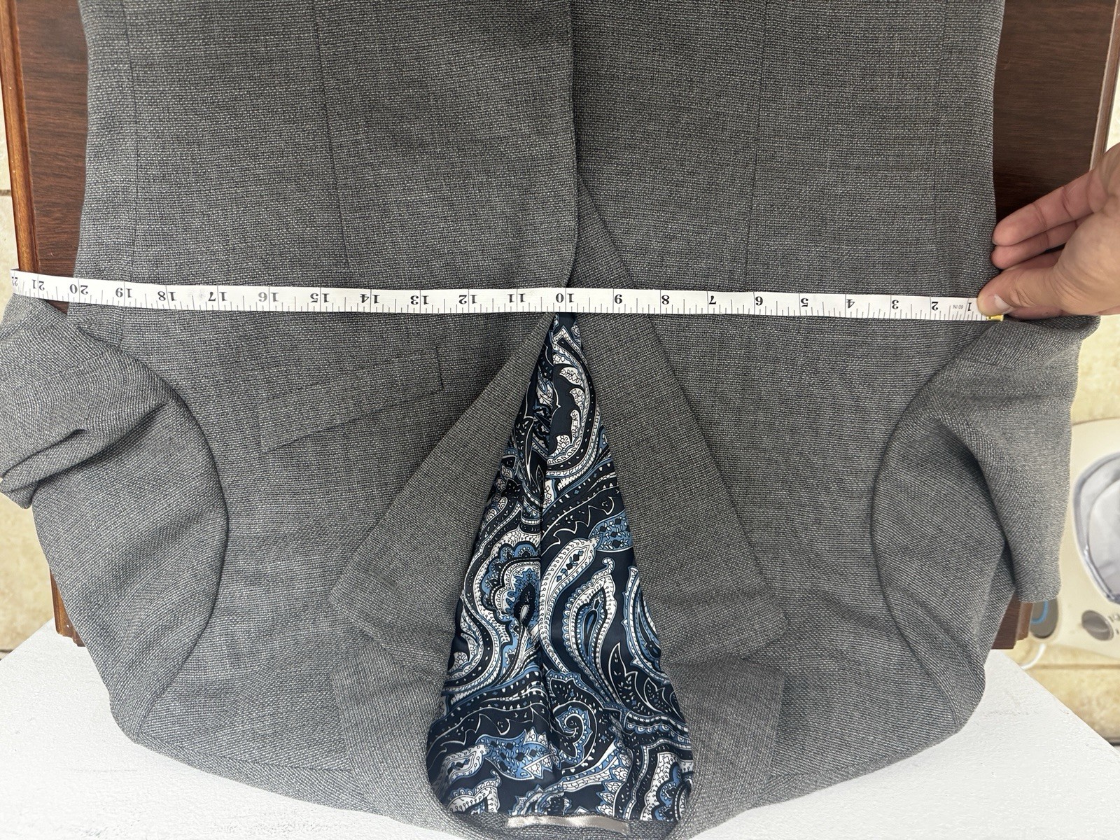 Garrison Bespoke Grey Wool Suit 40 R