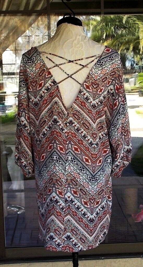 3/4 Sleeve Criss Cross Southwest Print Torrid Tunic Blouse Sz. 1 45″ Bust