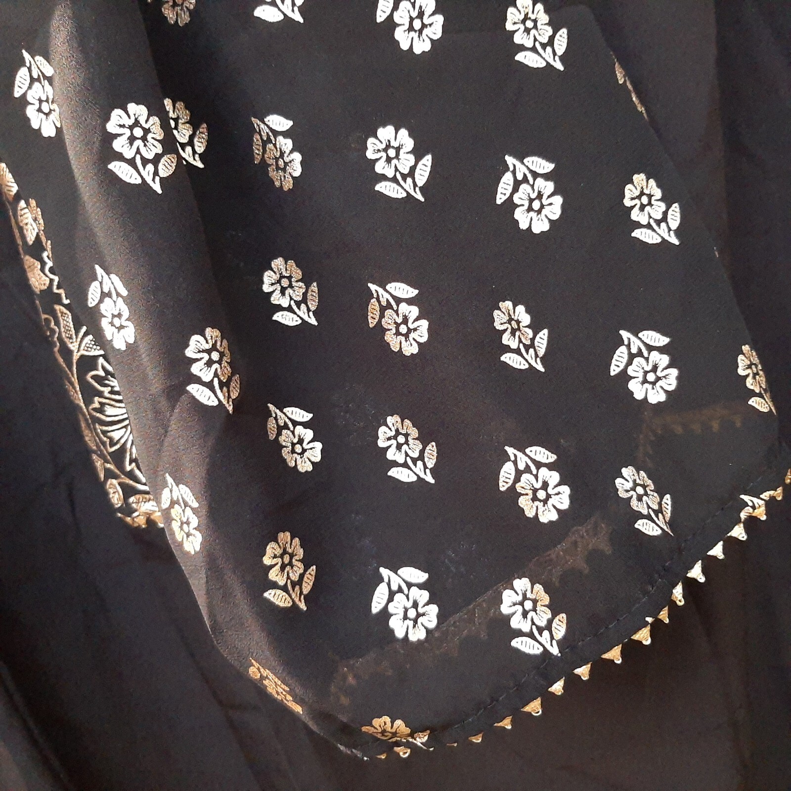 Fiorra Black Poly Crepe Sraight Kurta w/ Pant & 2 Dupatta Set M Black , Gold