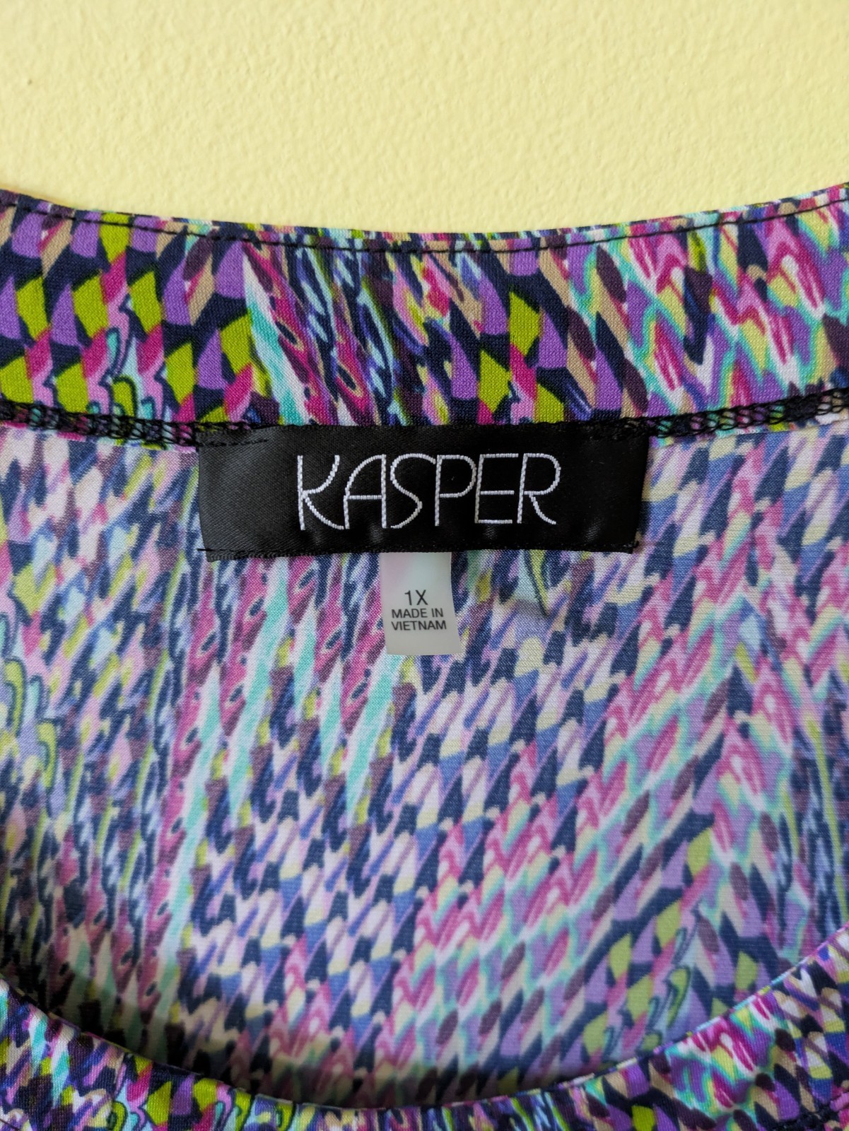 Kasper Women’s Plus 1X Multicolor Geometric Scoop Neck Sleeveless Blouse